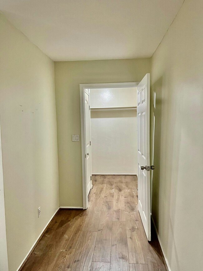 4580 55th St San Diego, CA 92115 photo 4