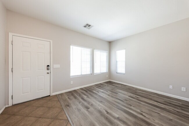 24254 W Desert Bloom St Buckeye, AZ 85326 photo 5