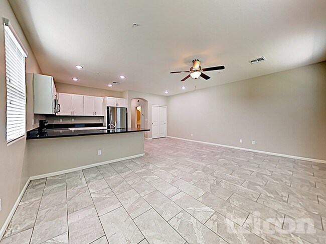 28955 N 124th Glen Peoria, AZ 85383 photo 4