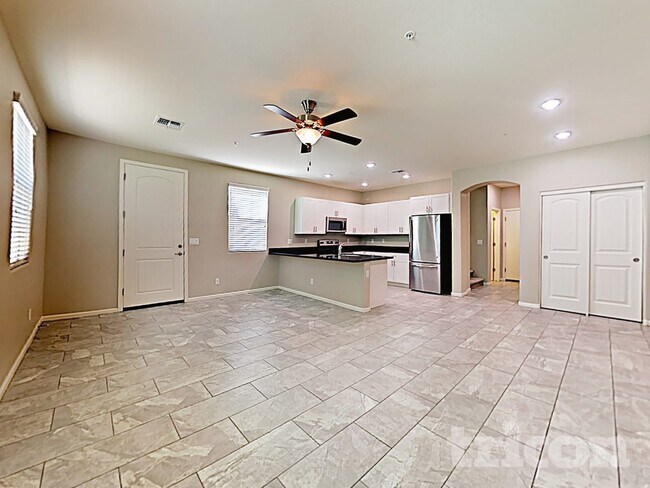 28955 N 124th Glen Peoria, AZ 85383 photo 3