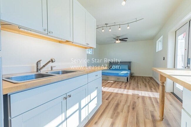 2026 North 8th St Phoenix, AZ 85006 photo 5