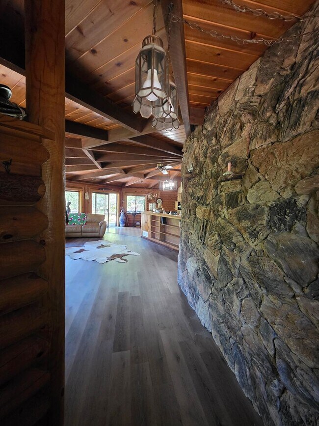 7068 Sandy Creek Rd Julian, CA 92036 photo 3