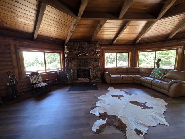 7068 Sandy Creek Rd Julian, CA 92036 photo 4