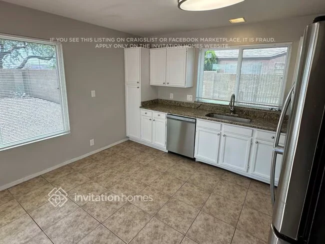 3959 W Electra Ln Glendale, AZ 85310 photo 5