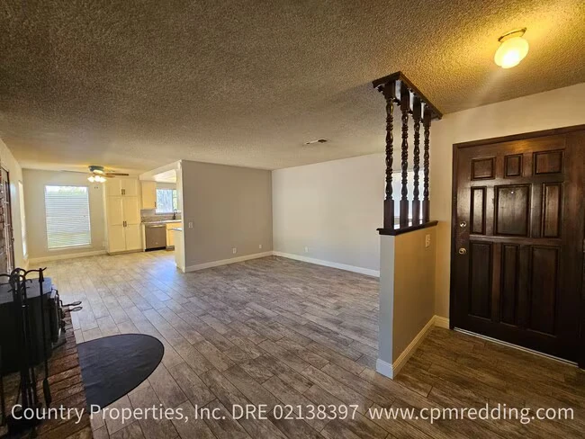 12183 Dry Creek Rd Bella Vista, CA 96008 photo 3