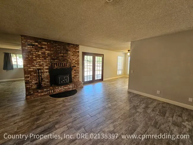 12183 Dry Creek Rd Bella Vista, CA 96008 photo 4