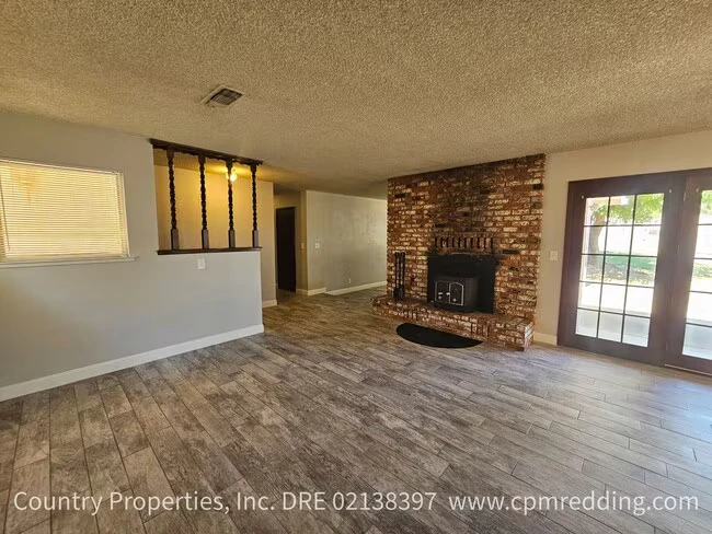 12183 Dry Creek Rd Bella Vista, CA 96008 photo 5