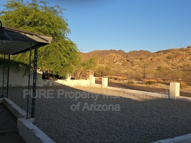 510 W McNeil St Phoenix, AZ 85041 photo 2