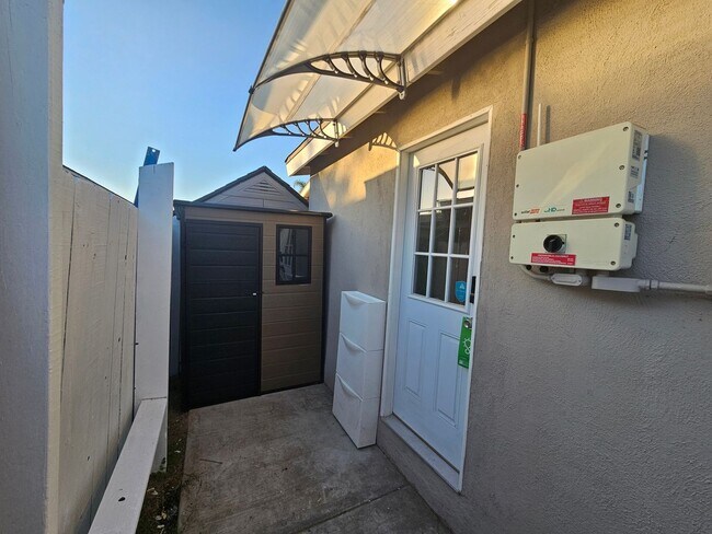 837 Via Juanita San Marcos, CA 92078