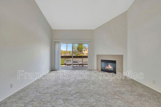 225 W El Norte Pkwy Escondido, CA 92026 photo 3
