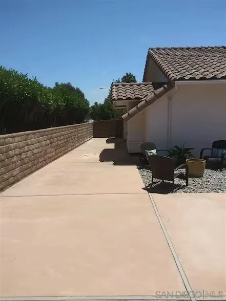 8888 La Jolla Scenic Dr N San Diego, CA 92037 photo 3
