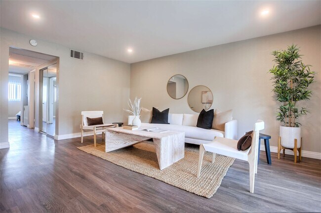 2 Bed 2 Bath - Downstairs 17 floor plan
