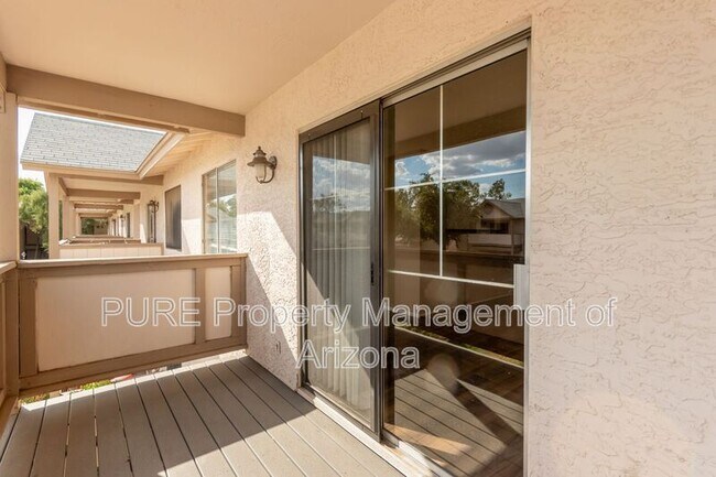 616 S Hardy Dr Tempe, AZ 85281 photo 4