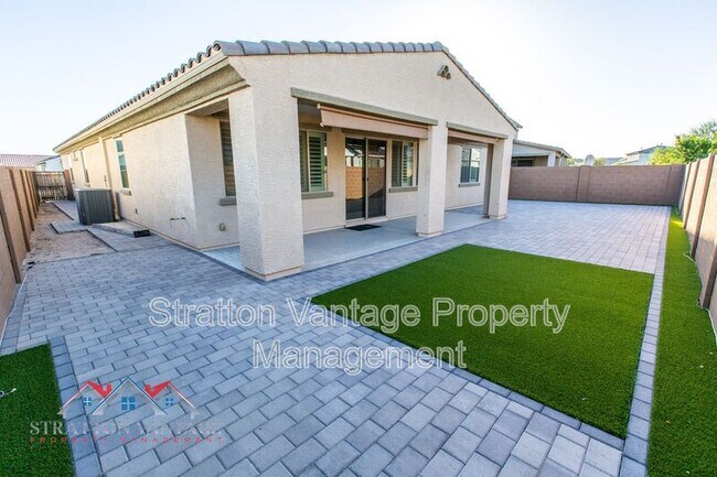 14270 W Faye Way Surprise, AZ 85387 photo 4