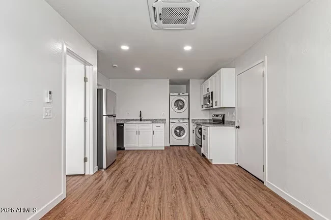 3153 W Sweetwater Ave Phoenix, AZ 85029 photo 5