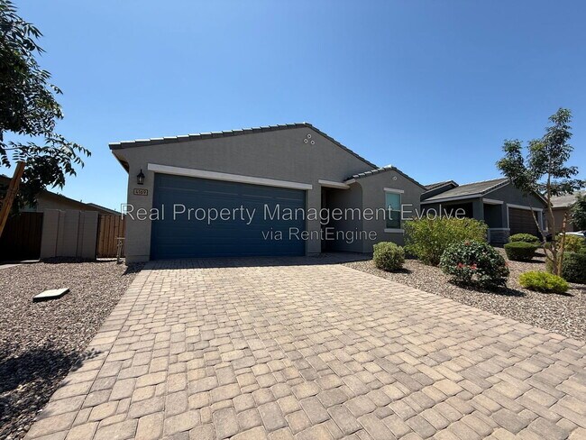 4169 W Jeanette Ln San Tan Valley, AZ 85144
