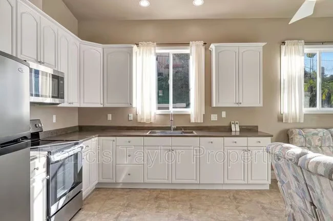 2861 Eastview Terrace Escondido, CA 92025 photo 4