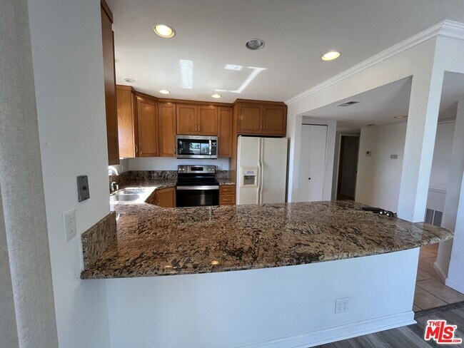 3903 California St San Diego, CA 92110 photo 5