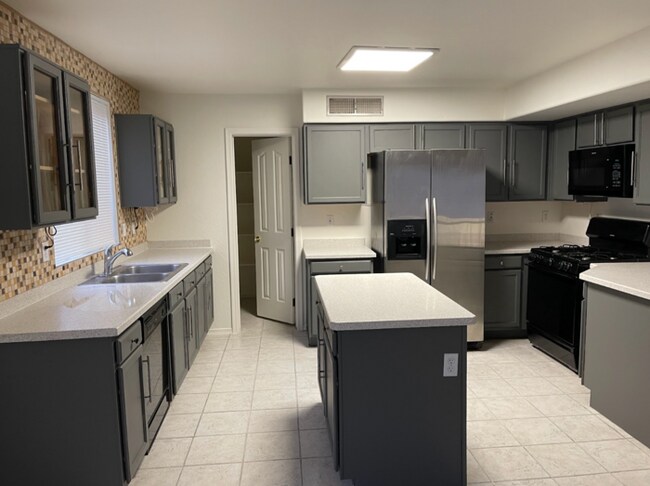 23434 N 21st Wy Phoenix, AZ 85024 photo 2