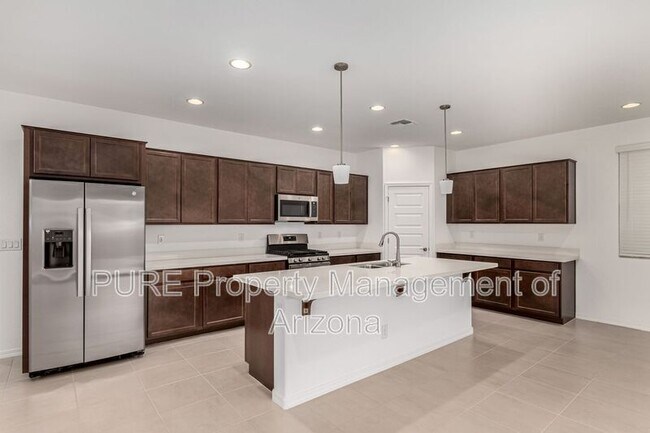 3810 N 101st Ave Avondale, AZ 85392 photo 4