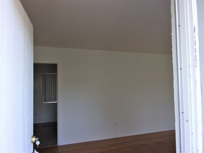 1233-1235 29th St San Diego, CA 92102 photo 5