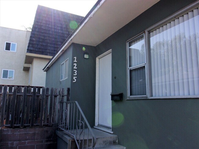1233-1235 29th St San Diego, CA 92102 photo 2