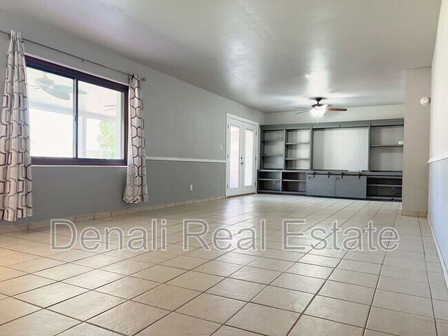1628 E La Jolla Dr Tempe, AZ 85282 photo 2