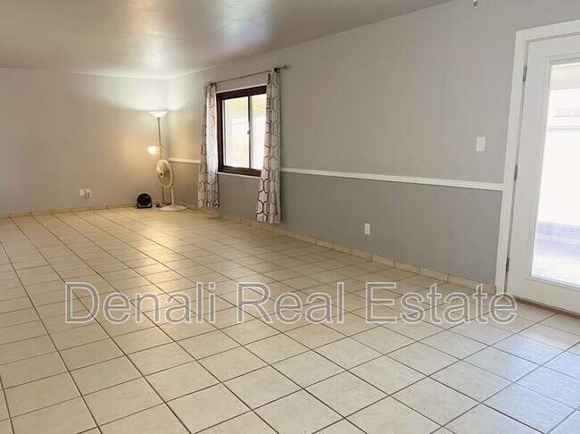 1628 E La Jolla Dr Tempe, AZ 85282 photo 3