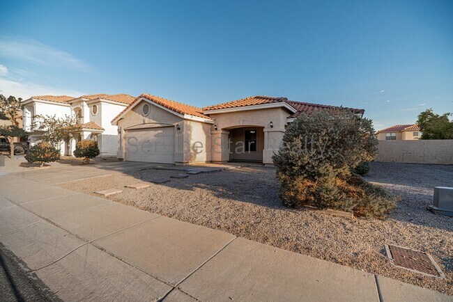 9403 W Highland Ave Phoenix, AZ 85037 photo 2