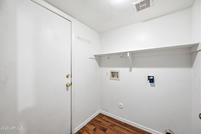 1244 E Angela Dr Phoenix, AZ 85022 photo 4