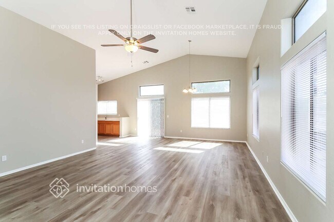 14459 N 87th Dr Peoria, AZ 85381 photo 5