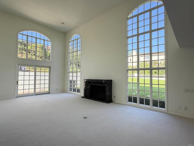 7490 Via De Fortuna Carlsbad, CA 92009 photo 2