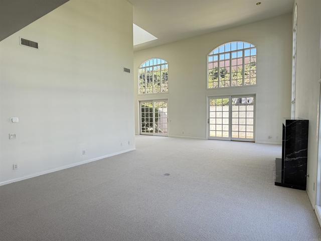 7490 Via De Fortuna Carlsbad, CA 92009 photo 3