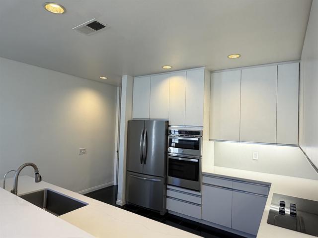 7490 Via De Fortuna Carlsbad, CA 92009 photo 5