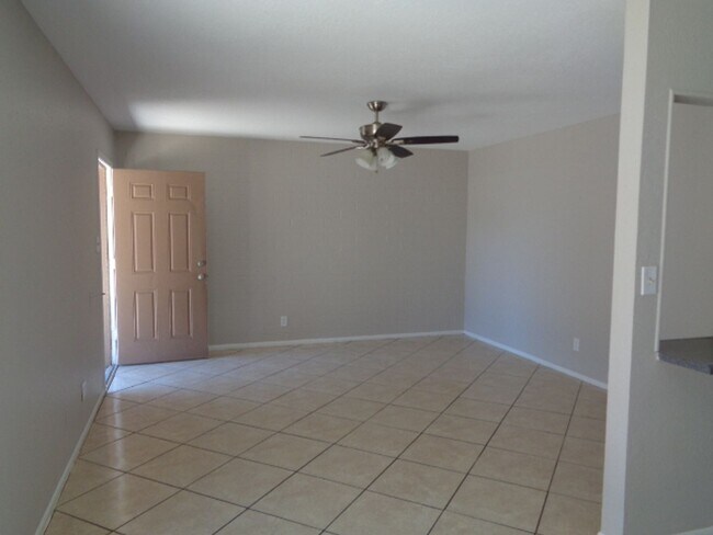 6316 W Maryland Ave Glendale, AZ 85301 photo 3
