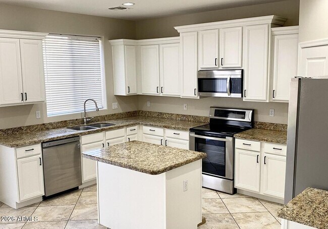 29525 N Smokey Ln Peoria, AZ 85383 photo 4