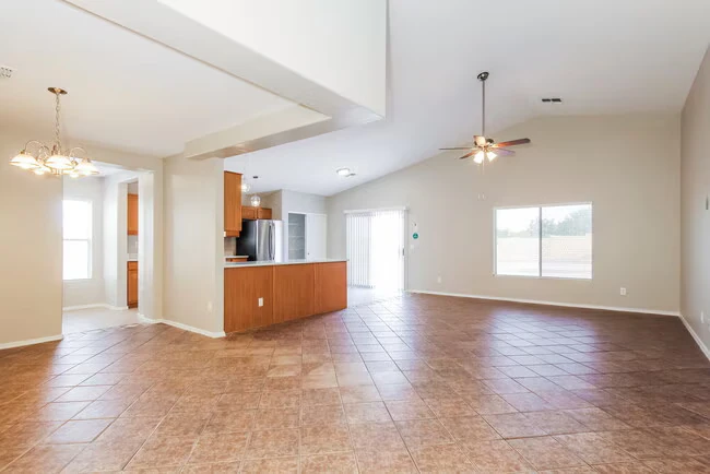 13710 N 124th Ln El Mirage, AZ 85335 photo 3