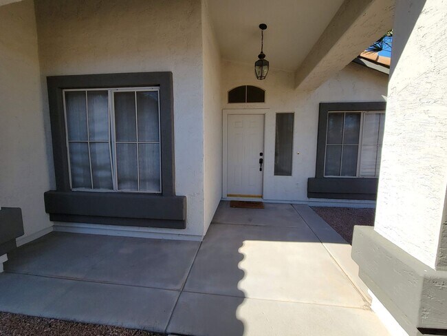 358 S Ironwood St Gilbert, AZ 85296 photo 3