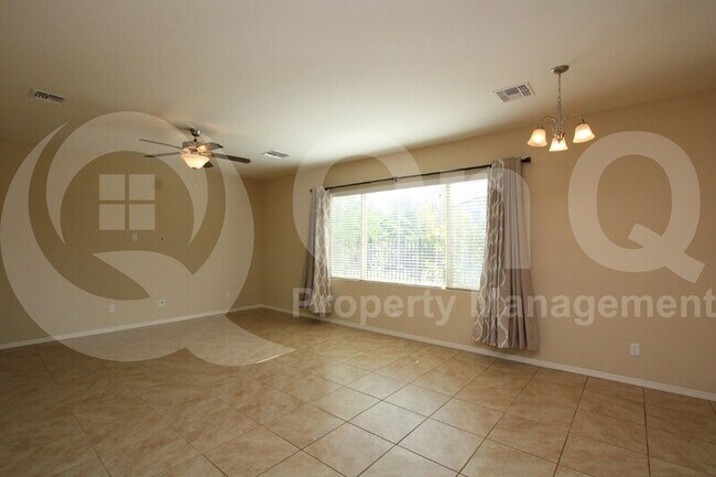 696 N Sparrow Ct Gilbert, AZ 85234 photo 5