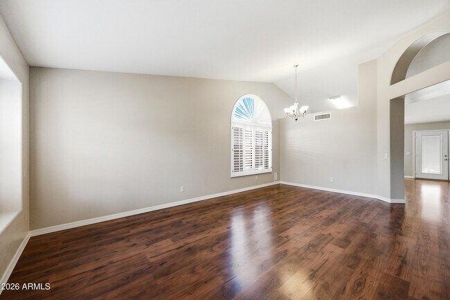 7239 W Morrow Dr Glendale, AZ 85308 photo 3
