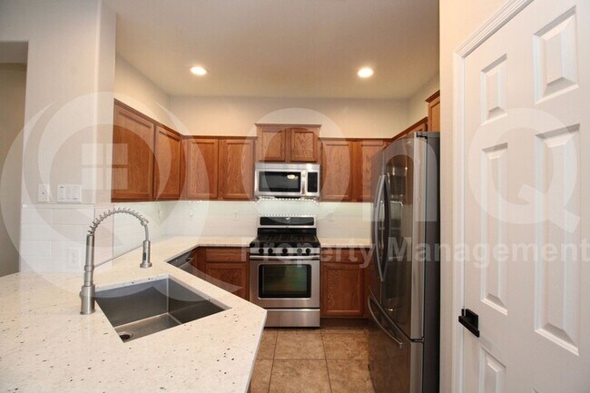 7525 W Springfield Wy Florence, AZ 85132 photo 4