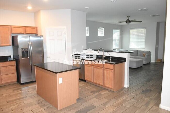 1722 Grenadine Rd Phoenix, AZ 85040 photo 5