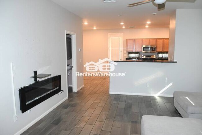 1722 Grenadine Rd Phoenix, AZ 85040 photo 3