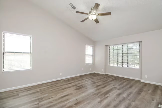 1232 W Riviera Dr Gilbert, AZ 85233 photo 4