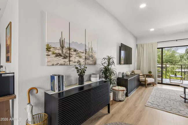 6125 E Indian School Rd Scottsdale, AZ 85251 photo 5