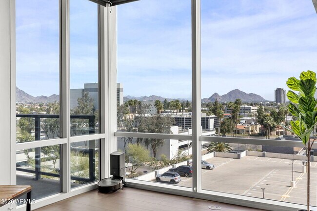 1 E Lexington Ave Phoenix, AZ 85012 photo 4
