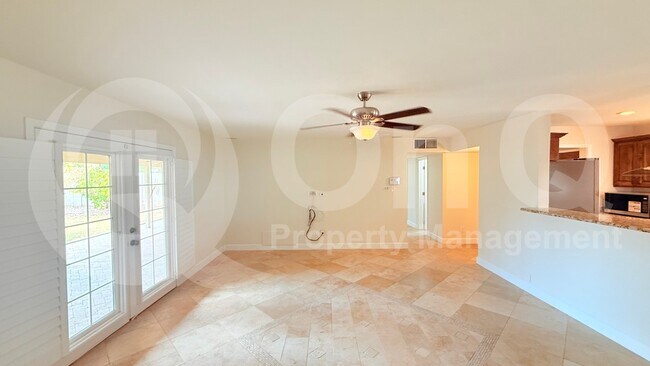 6035 N 17th St Phoenix, AZ 85016 photo 4