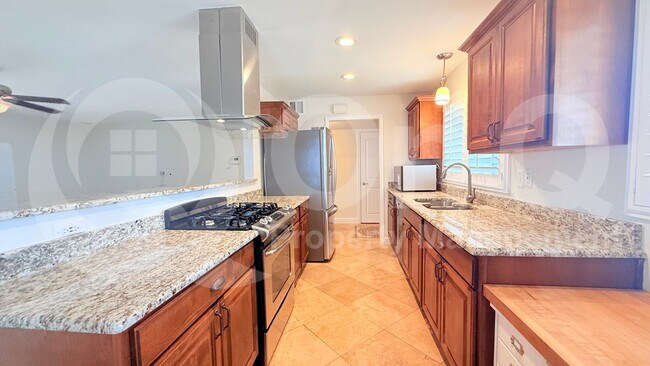 6035 N 17th St Phoenix, AZ 85016 photo 2