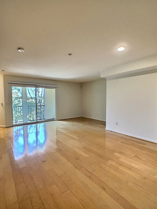 2113 Sonador Commons San Jose, CA 95128 photo 3