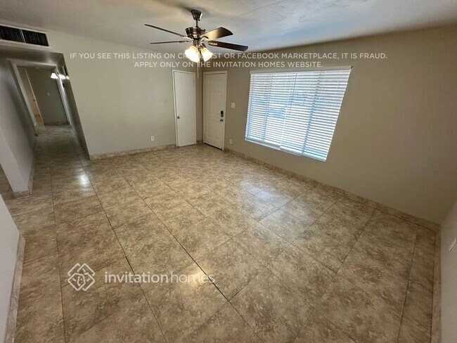 2211 W Palo Verde Dr Phoenix, AZ 85015 photo 3
